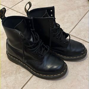 Doc Marten 1460 Smooth Leather Lace Up Boots